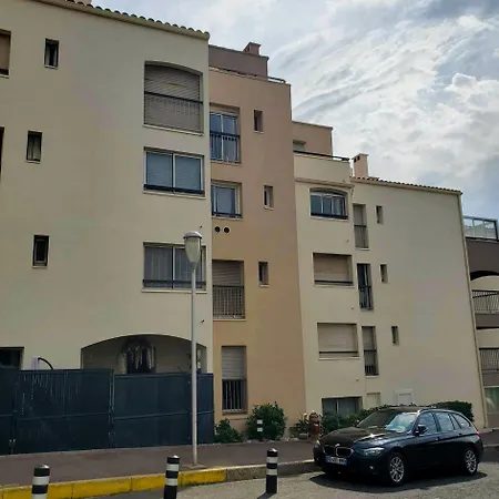 Apartment Grand Proche Port Et Plages, 6 A 8 Pers, 3 Chambres, Climatise Agde
