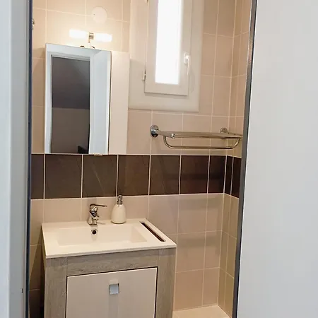 Grand Proche Port Et Plages, 6 A 8 Pers, 3 Chambres, Climatise Apartment *