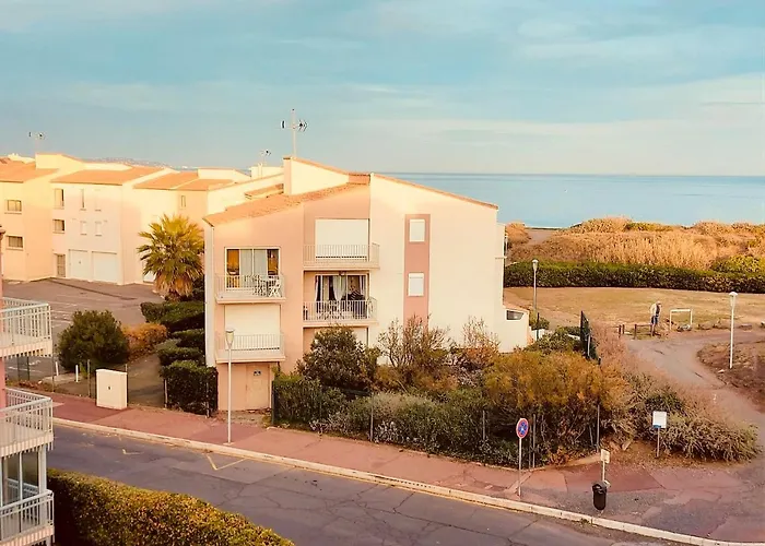 Appartement Grand Proche Port Et Plages, 6 A 8 Pers, 3 Chambres, Climatise Agde