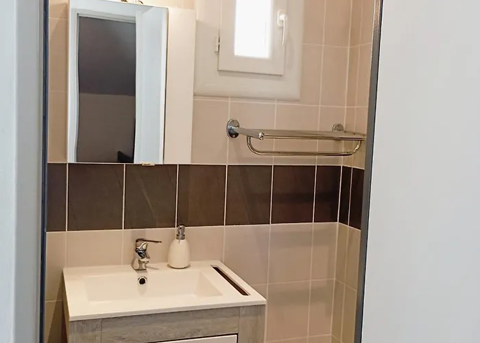 Grand Proche Port Et Plages, 6 A 8 Pers, 3 Chambres, Climatise Appartement *