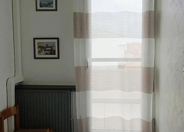 Appartement Grand Proche Port Et Plages, 6 A 8 Pers, 3 Chambres, Climatise